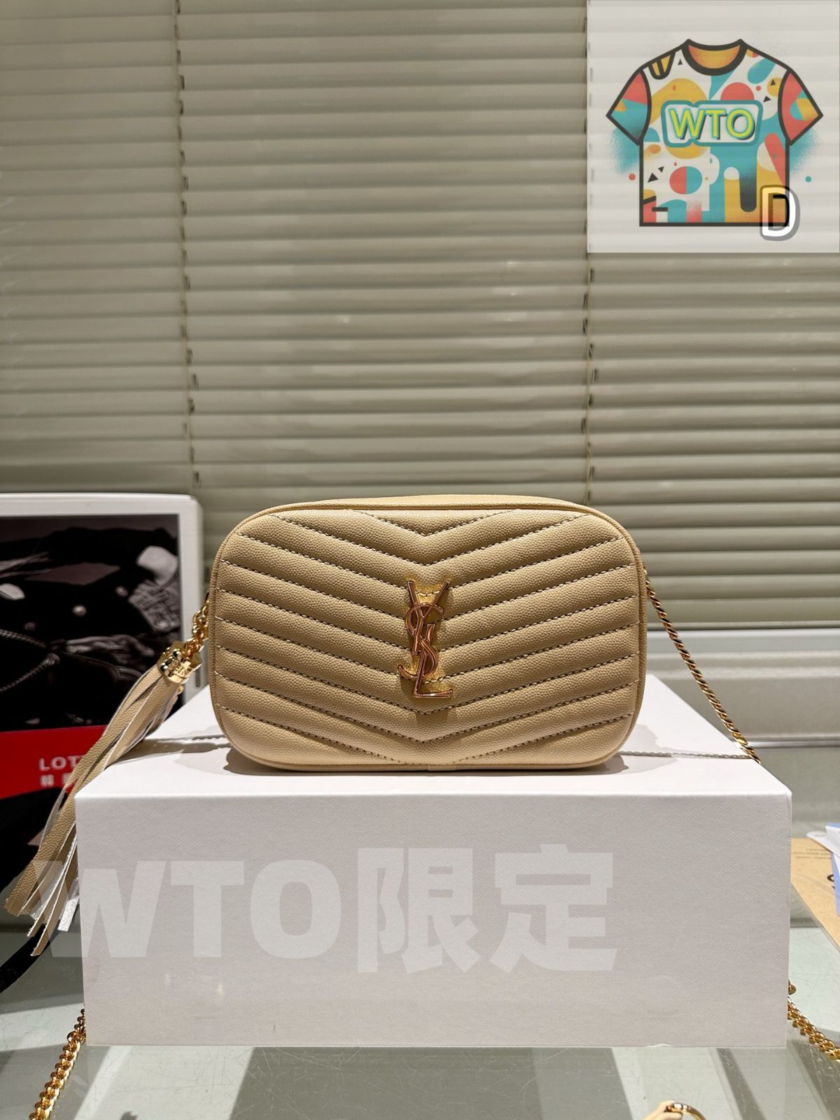 今日 YSL Lou Camera Bag ルル カメラバッグ WT 0輸入