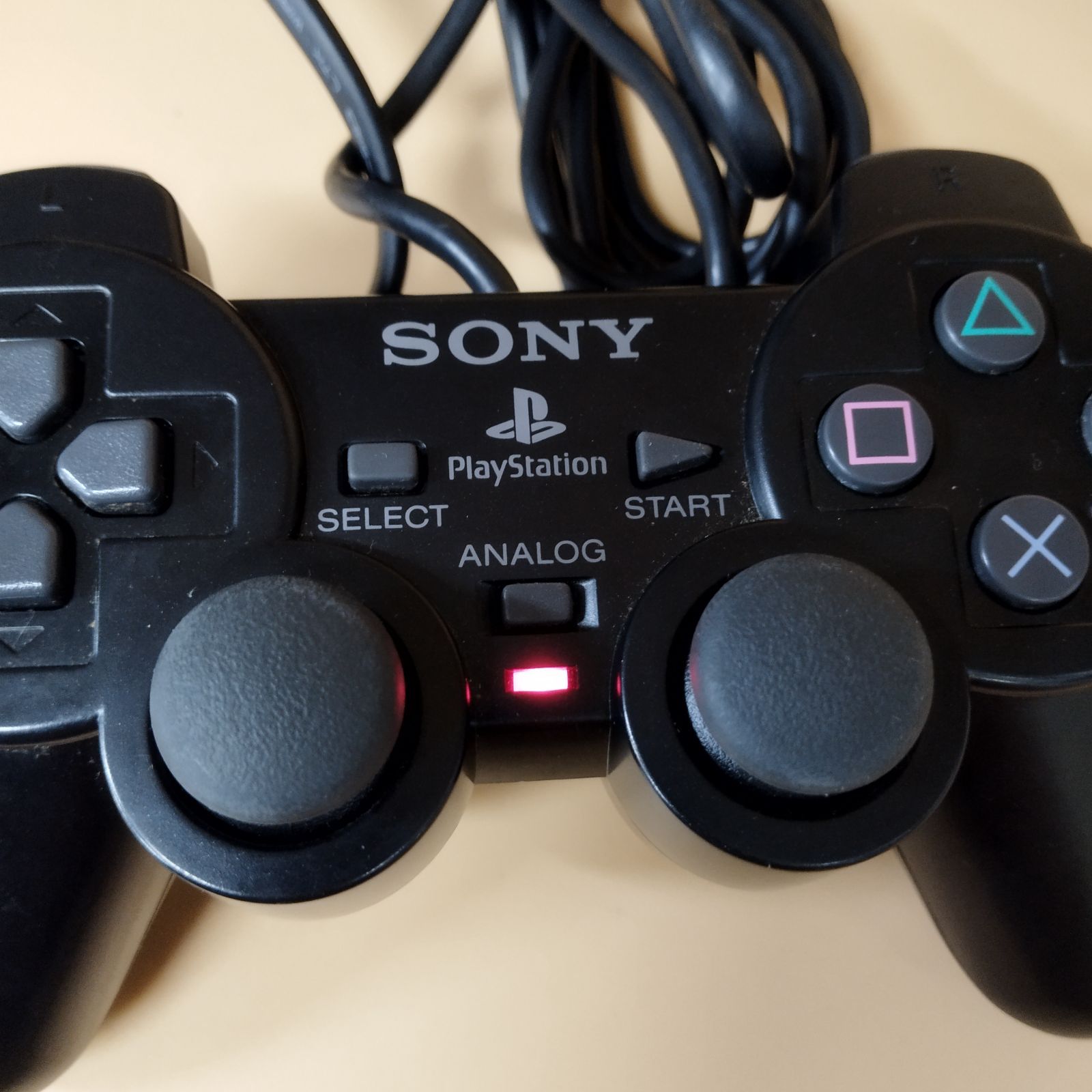 チャコールブラック