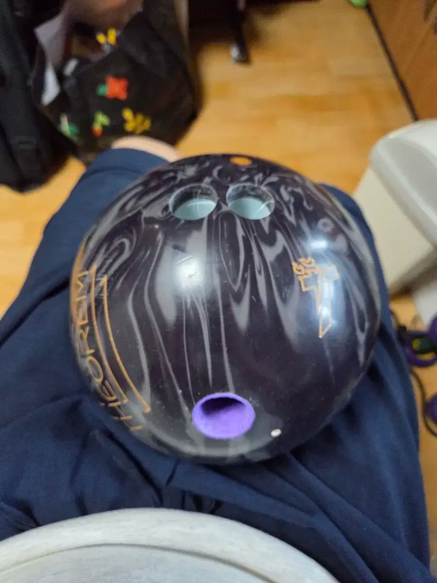 セラム スモークブラック