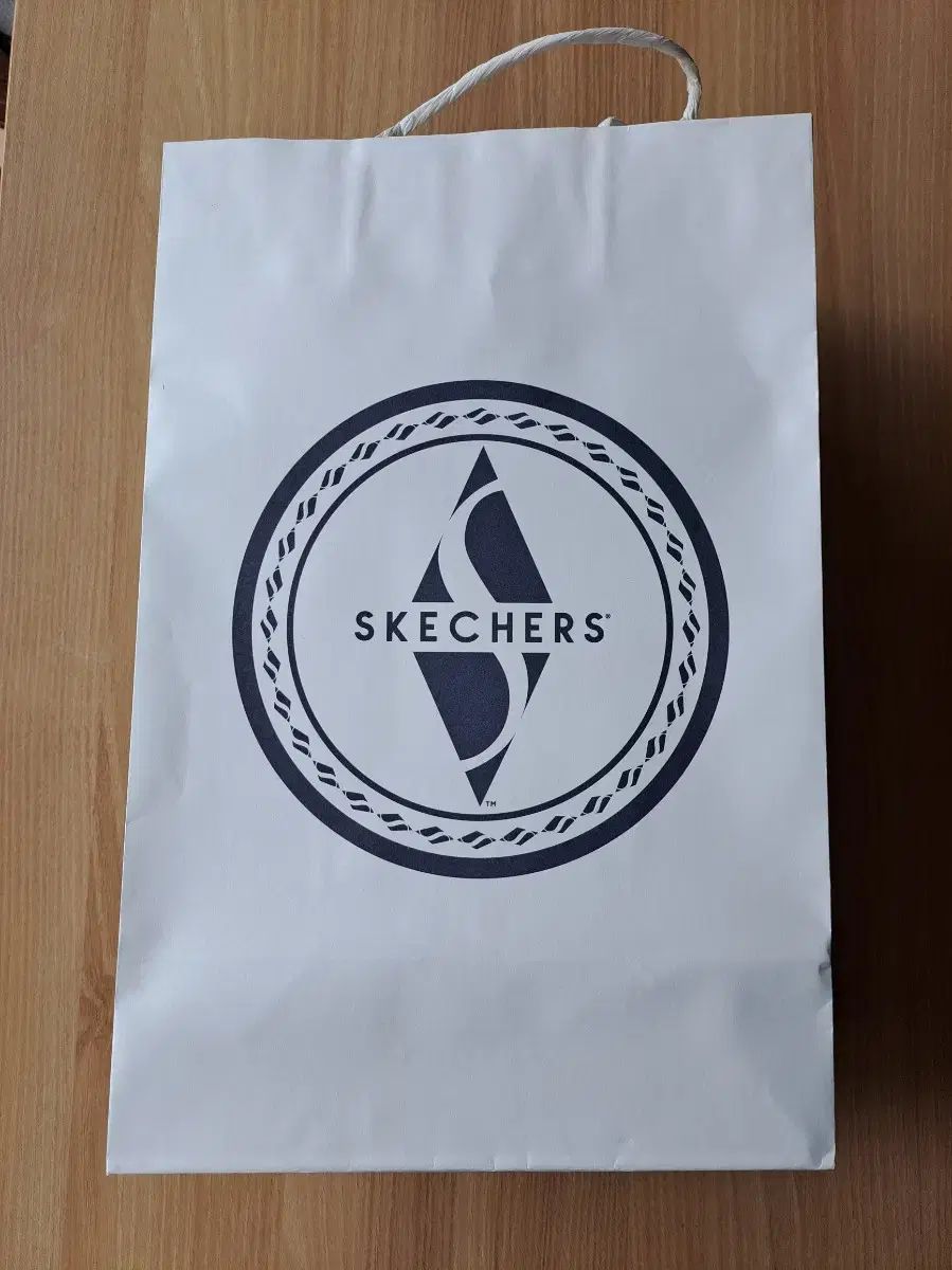 スケッチャーズ レディース