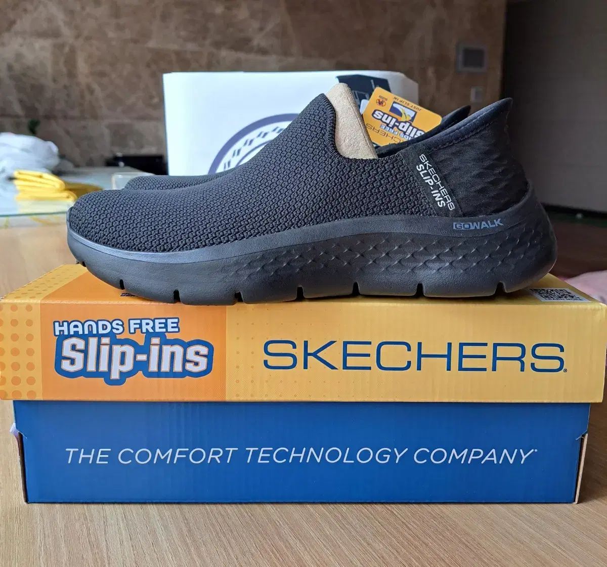 スケッチャーズ レディース 235 mm オールブラック