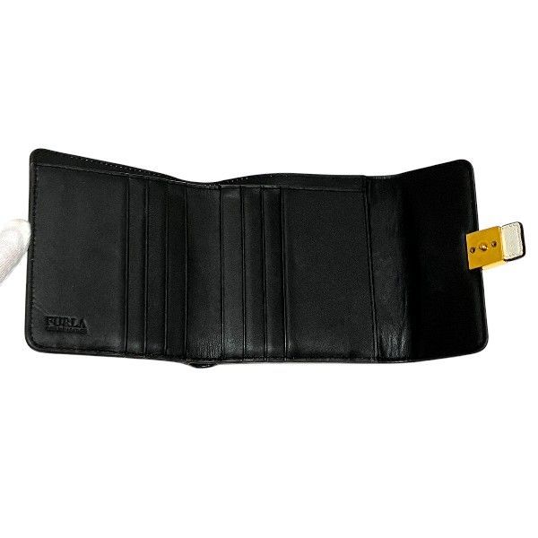 ディーヴァ コンパクト