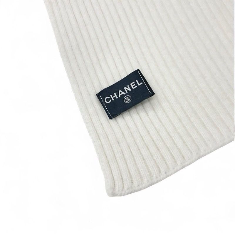 シャネル ココマーク ロゴ カシミヤ スパンコール マフラー ホワイト シャネル ココマーク ロゴ カシミヤ スパンコール マフラー ホワイト
