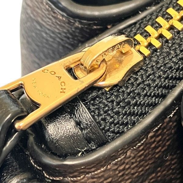 COACH シグネチャー