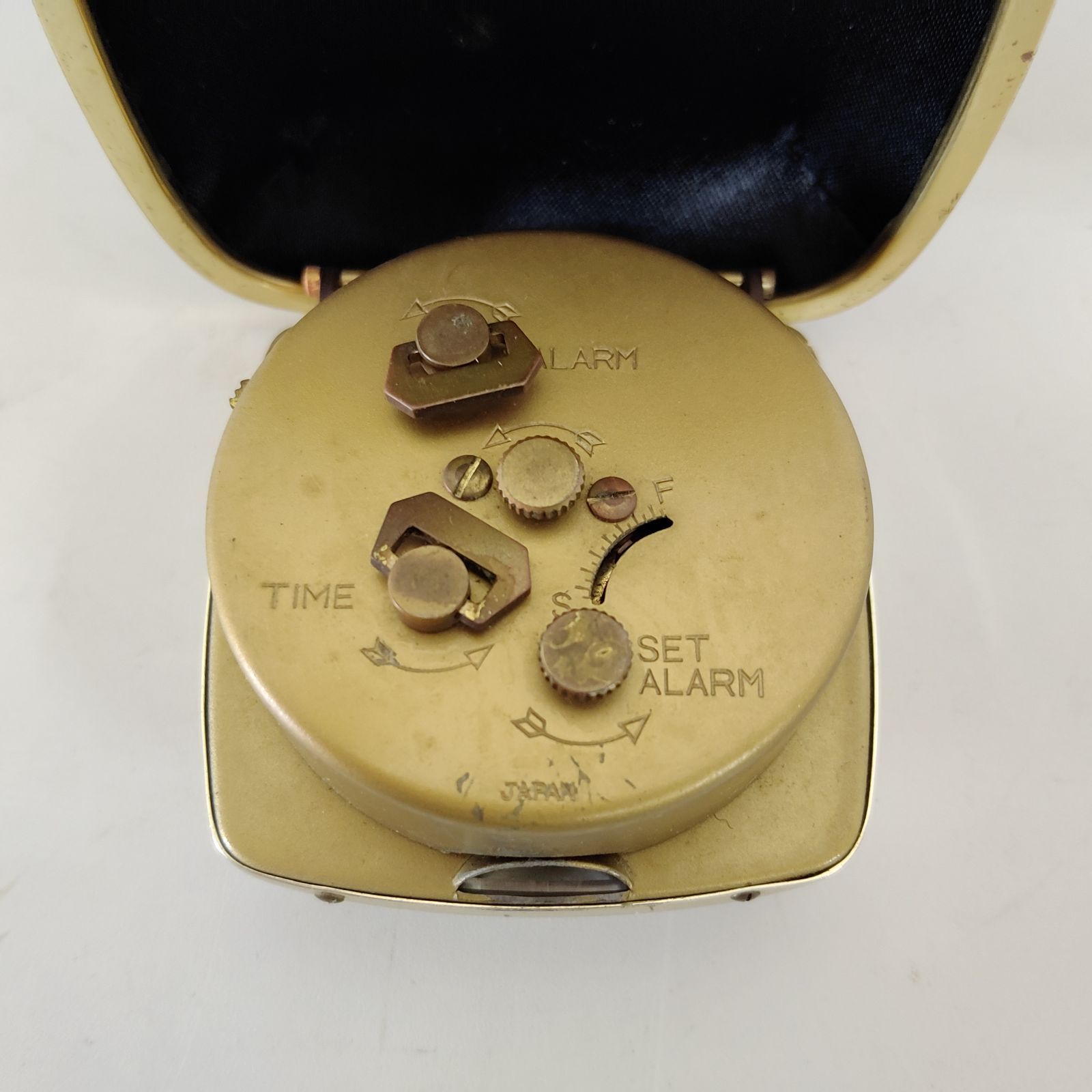 〇シチズン Citizen 置き時計 ネジ巻き レトロ アンティーク アラーム