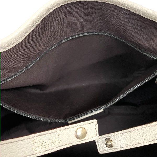 ショルダーバッグ