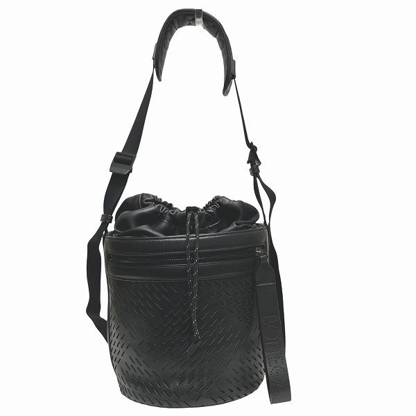 ボッテガ ヴェネタ 巾着 バケツ型 パンチング バッグ ショルダーバッグ ユニセックス