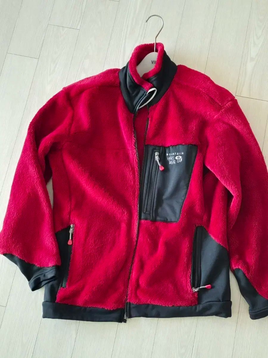 マウンテンハードウェア レッド フリース ジャケット