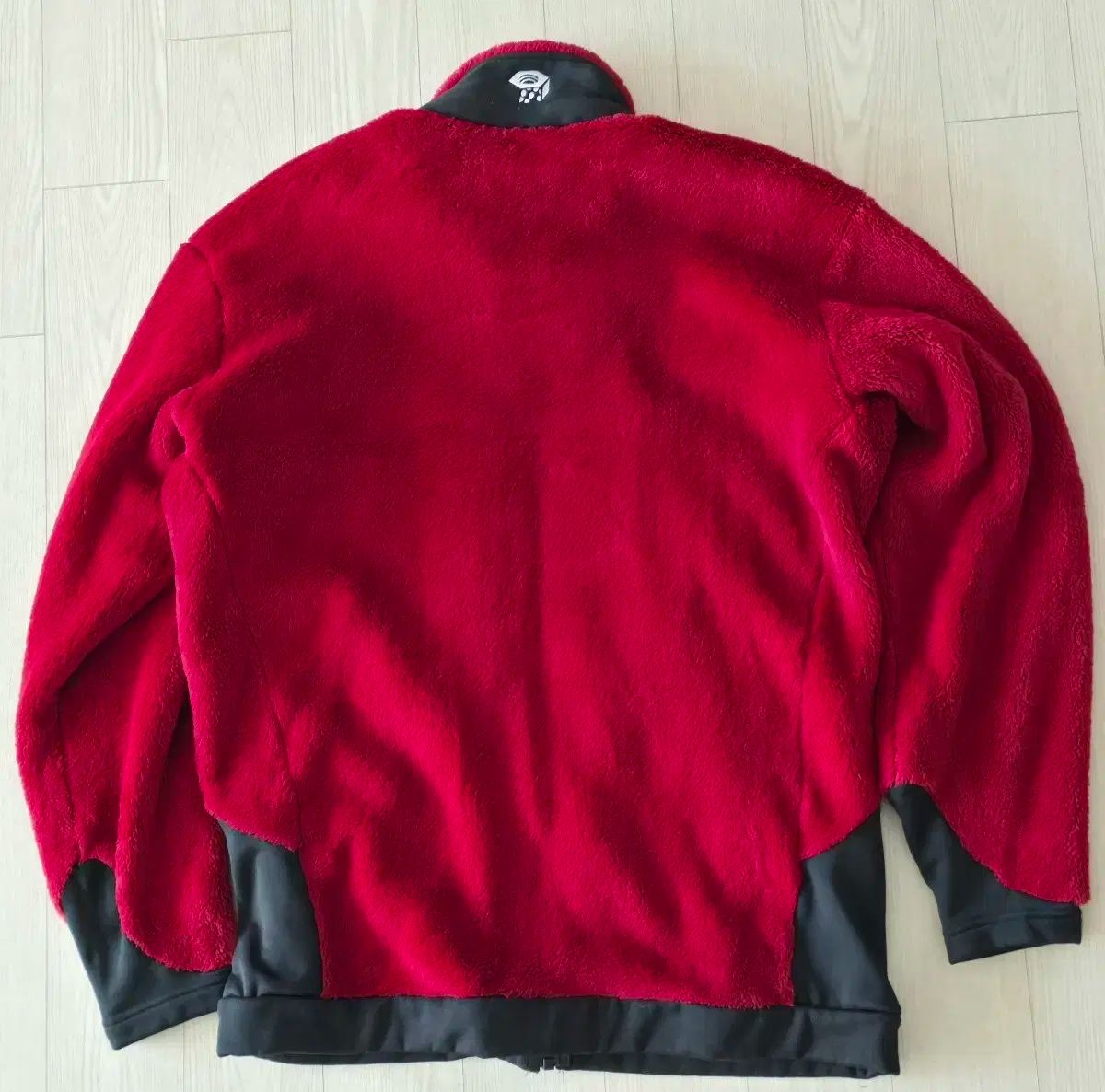 マウンテンハードウェア レッド フリース ジャケット