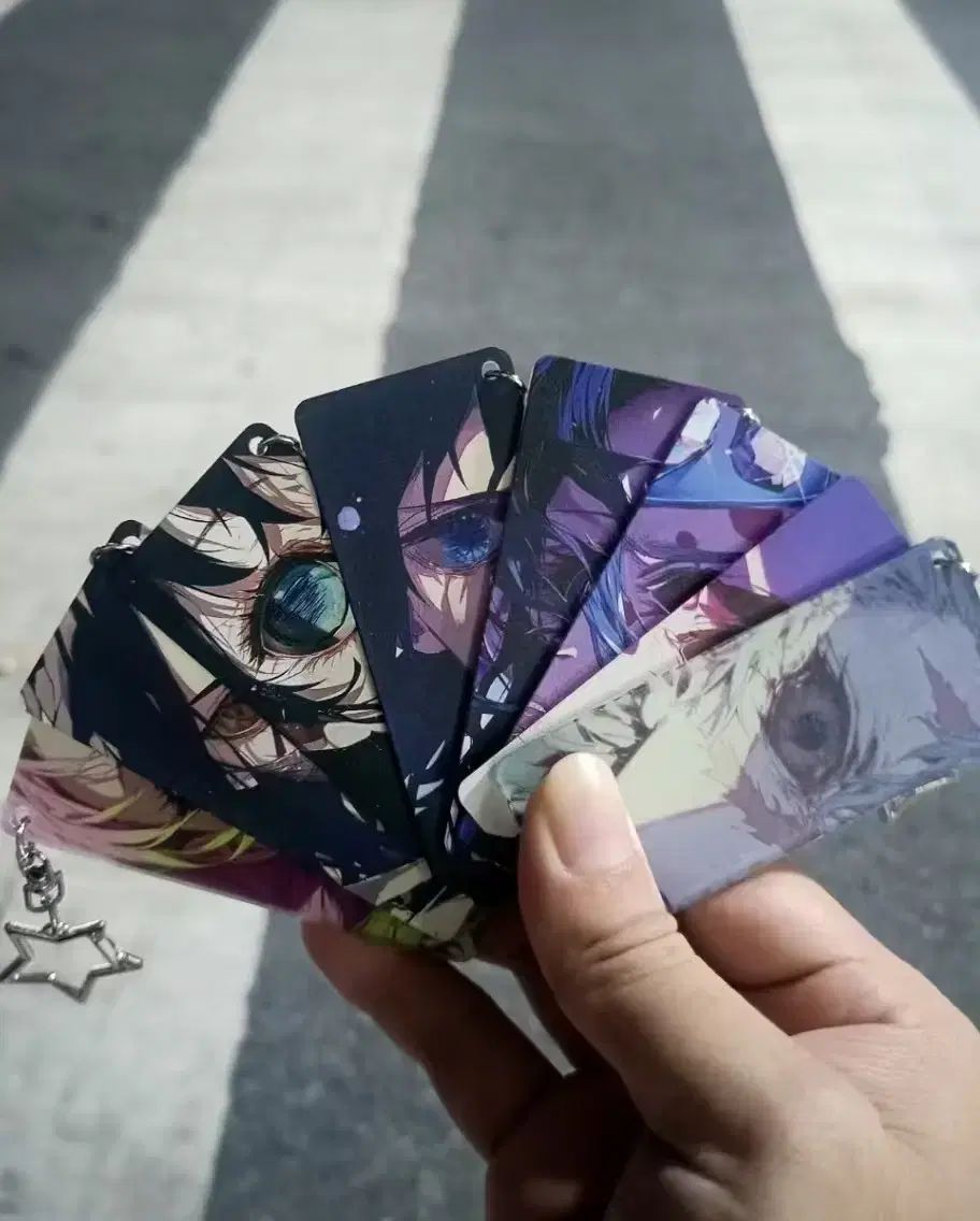 鬼滅の刃 目 トゥーカ アクリルキーリング