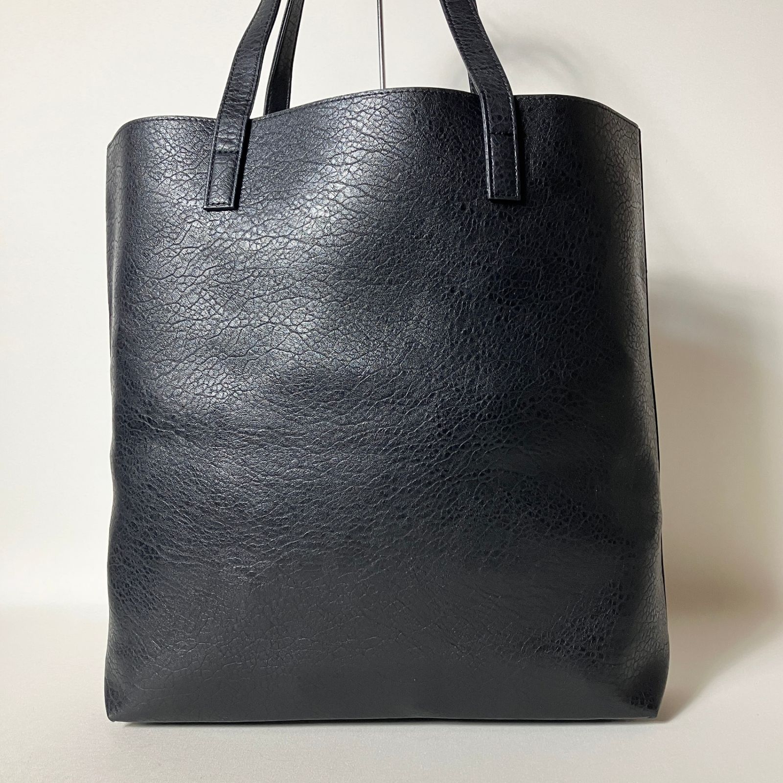 2510-274｜極美品｜エムシーエム トートバッグ レザー ブラック - メルカリ