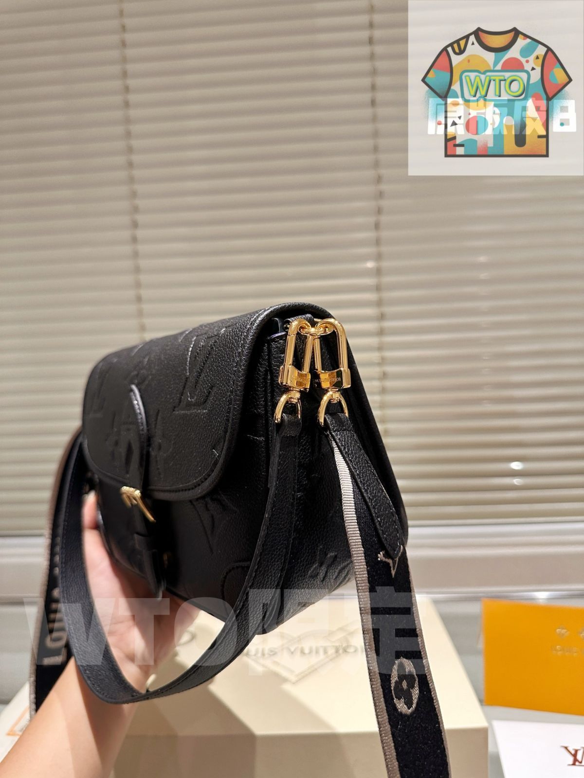 ヴィトン 牛皮アンダーアーム