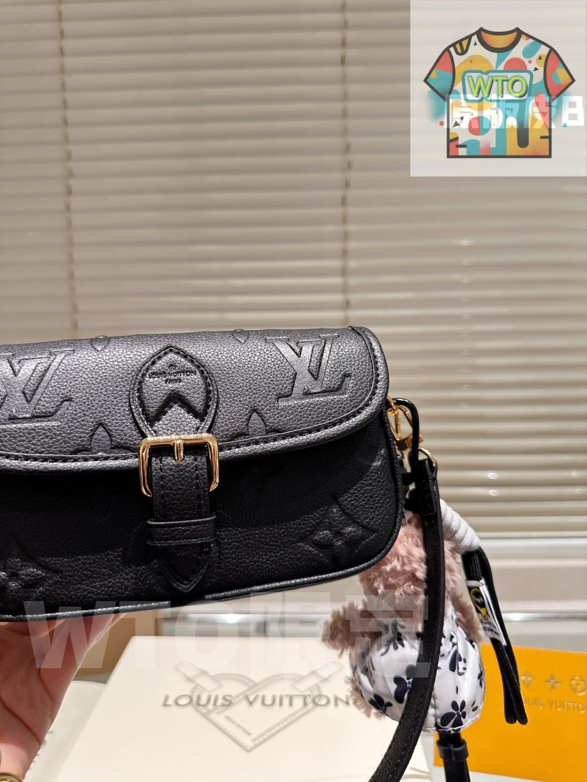 ファジーパック ヴィトン