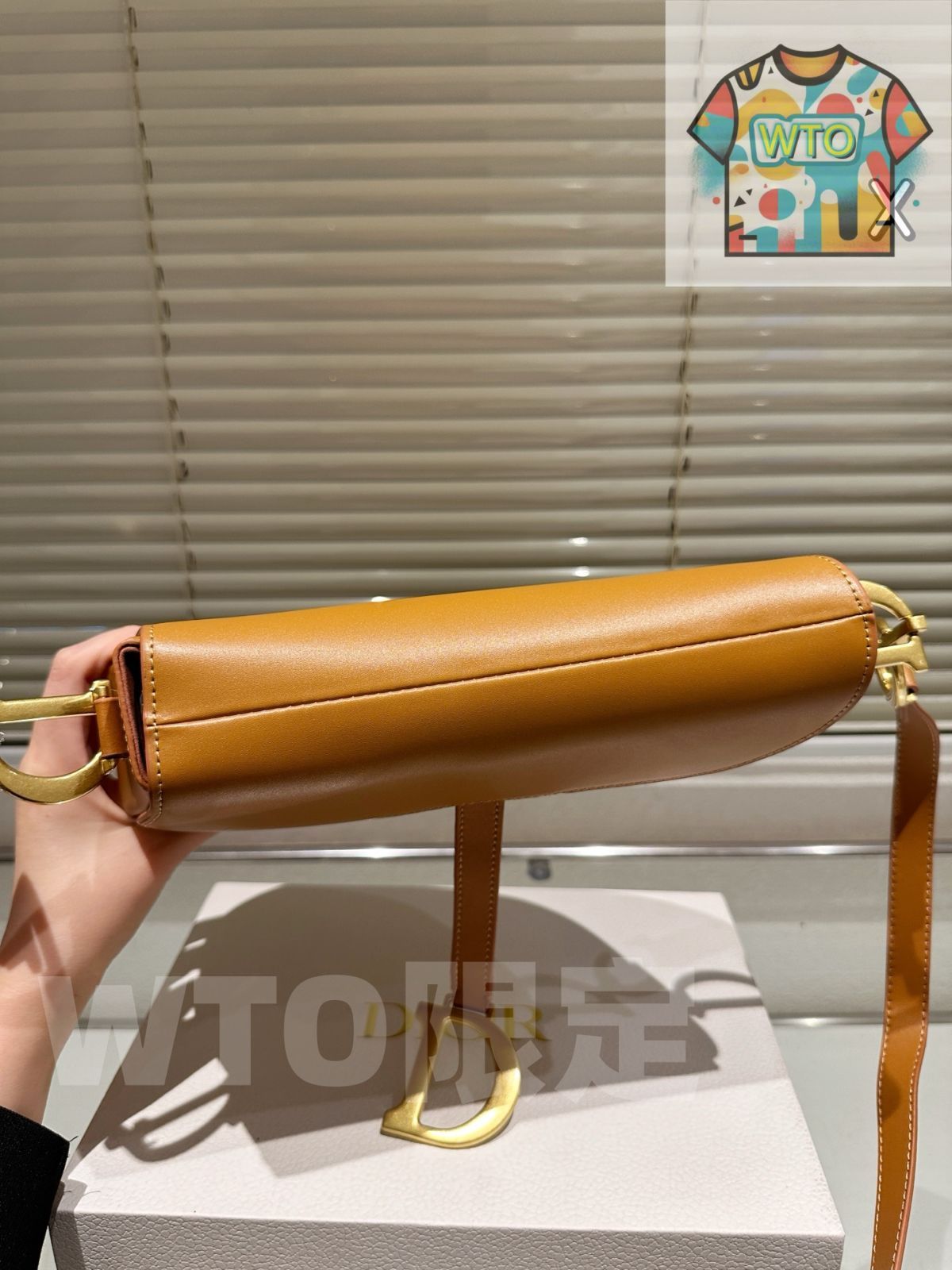 Hb ブルースムースカフスキン