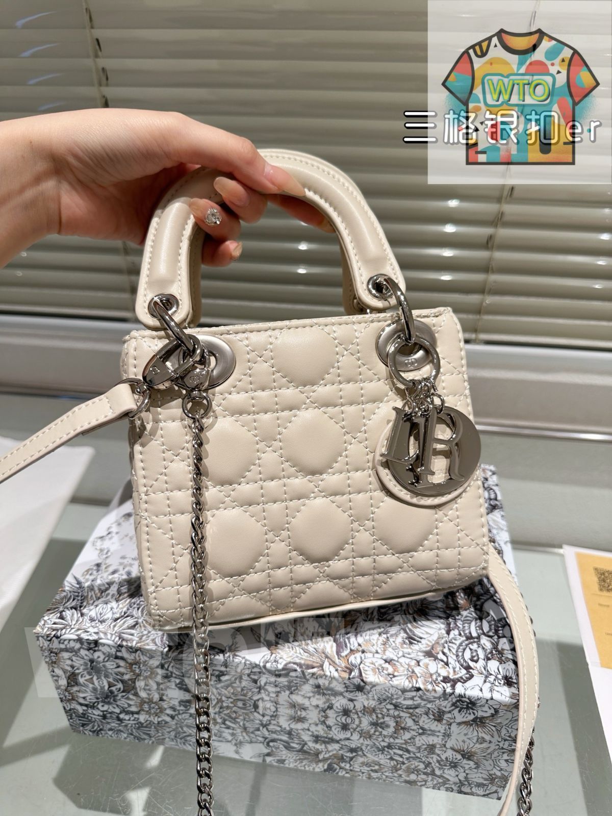 フォールダブル