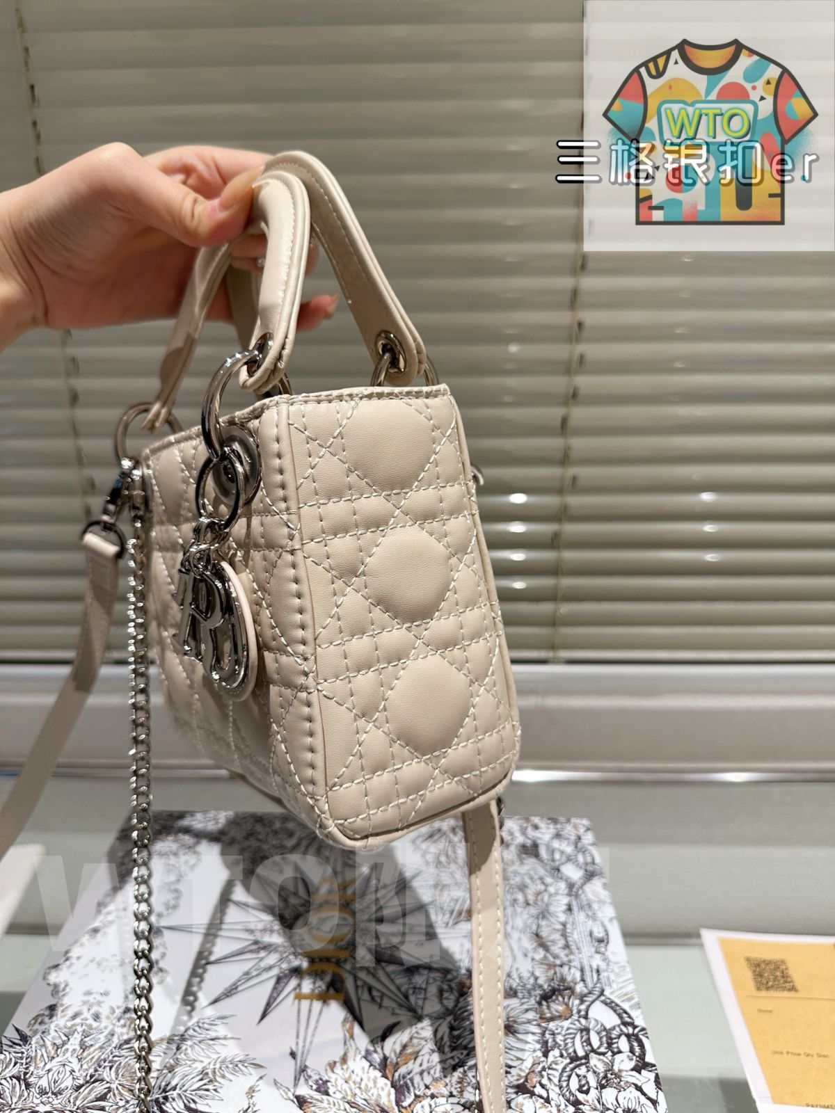  WTO通販 Dior Lady Lambskin Bag with F able Gift Box - ディオール レディー ラムスキン バッグ フォールダブル ギフトボックス付-WTO輸入-CNI 41 ショルダーバッグ ショルダーバッグ