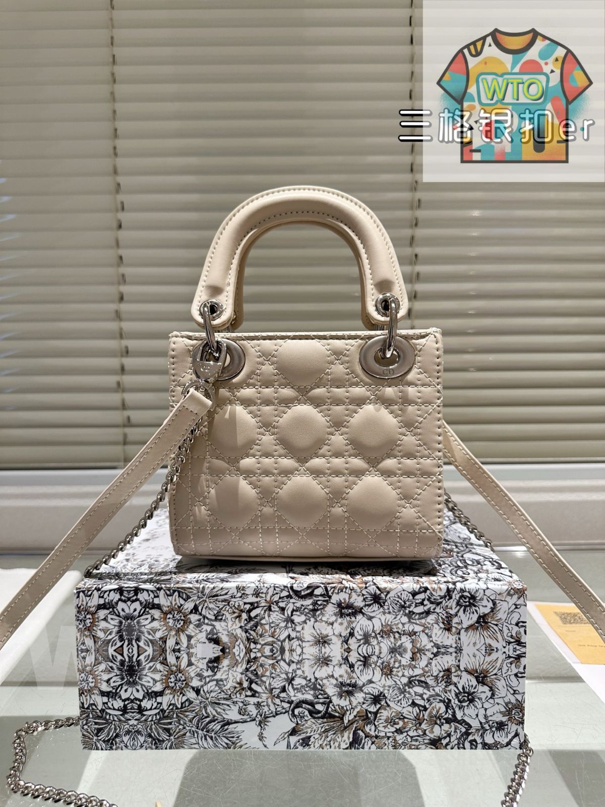 WTO通販 Dior Lady Dior Lambskin Bag with F able Gift Box - ディオール レディー ディオール ラムスキン バッグ フォールダブル ギフトボックス付-WTO輸入-CNI41