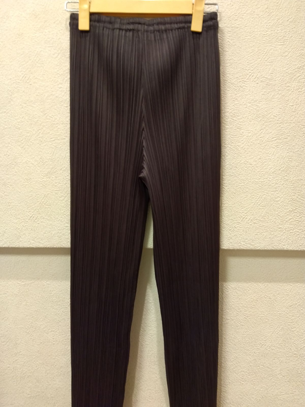  M 4 プリーツプリーズ パンツ サイズ3 スラックス パンツ