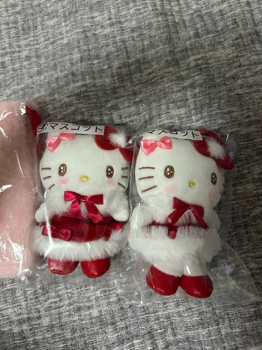 当たりくじ ハローキティ マスコット 2個 ポーチ WWW_MERCADOAVALIA_COM_BR