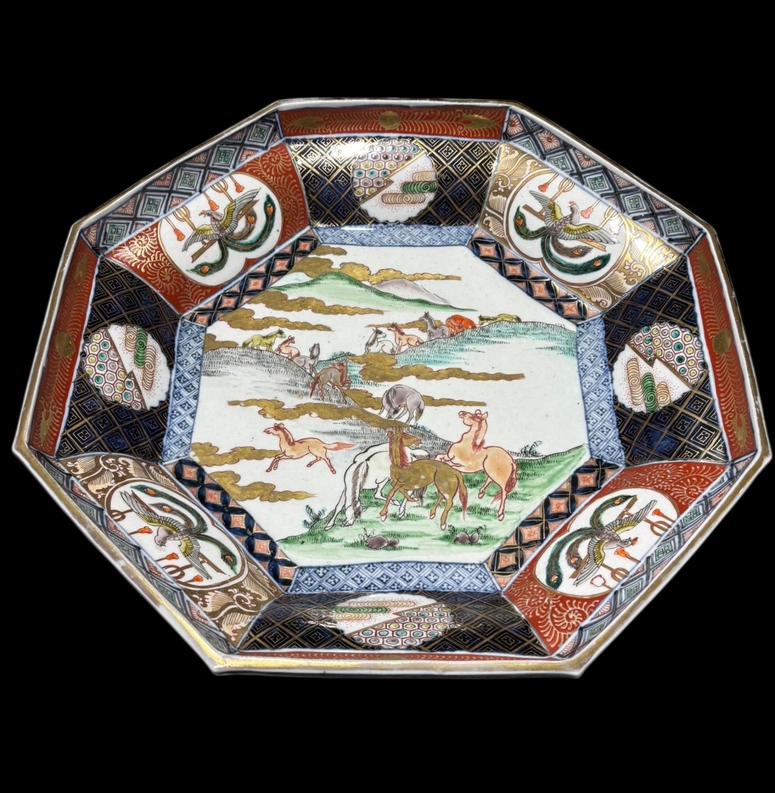 伊万里焼 八角大皿 二枚入 馬鶴風景文図 金彩 赤絵 八角皿 色絵 盛り皿