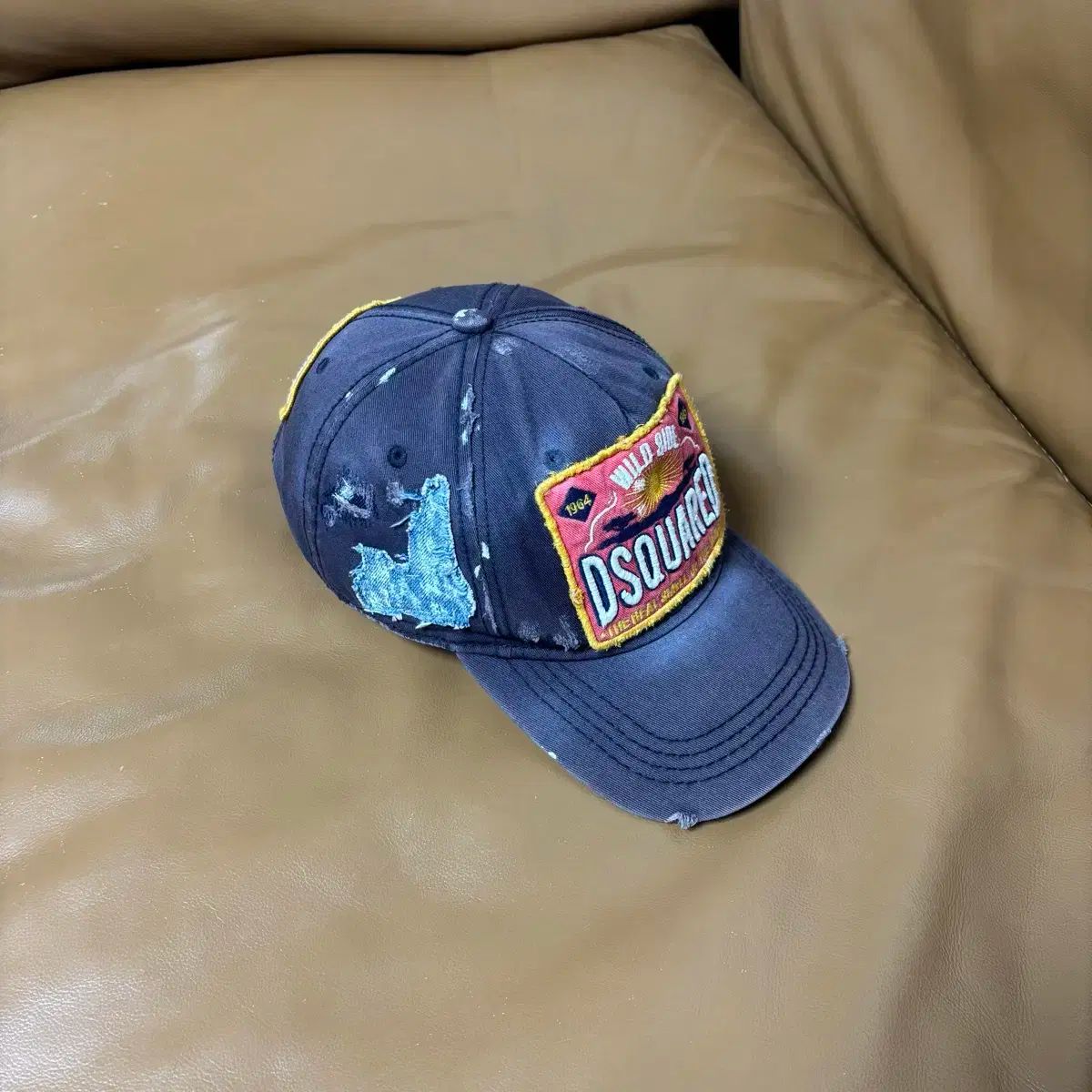 DSQUARED2 ディスコード ウォッシュド ダーティー グレー 6パネル ベースボールキャップ 帽子