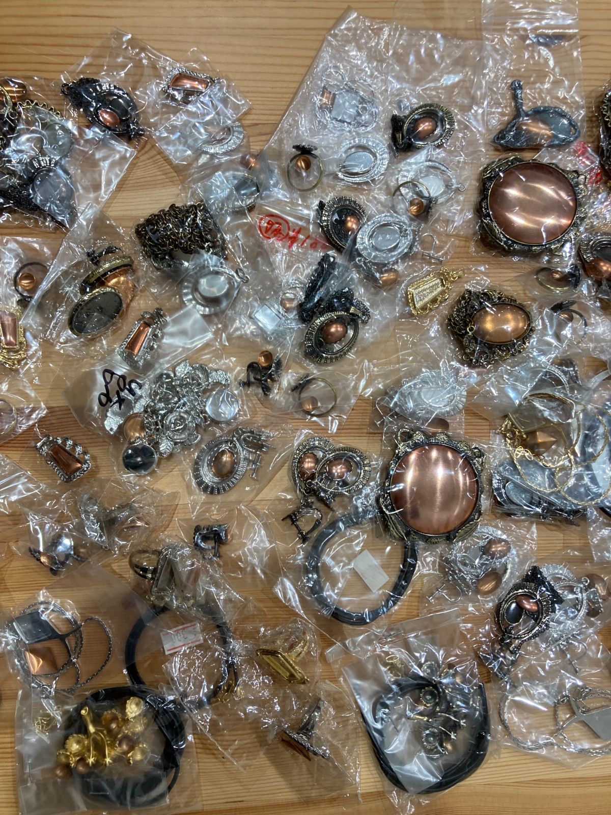  K 184 七宝焼き パーツ 素材120点セット 金属パーツ ビーズ アクセサリー道具 材料