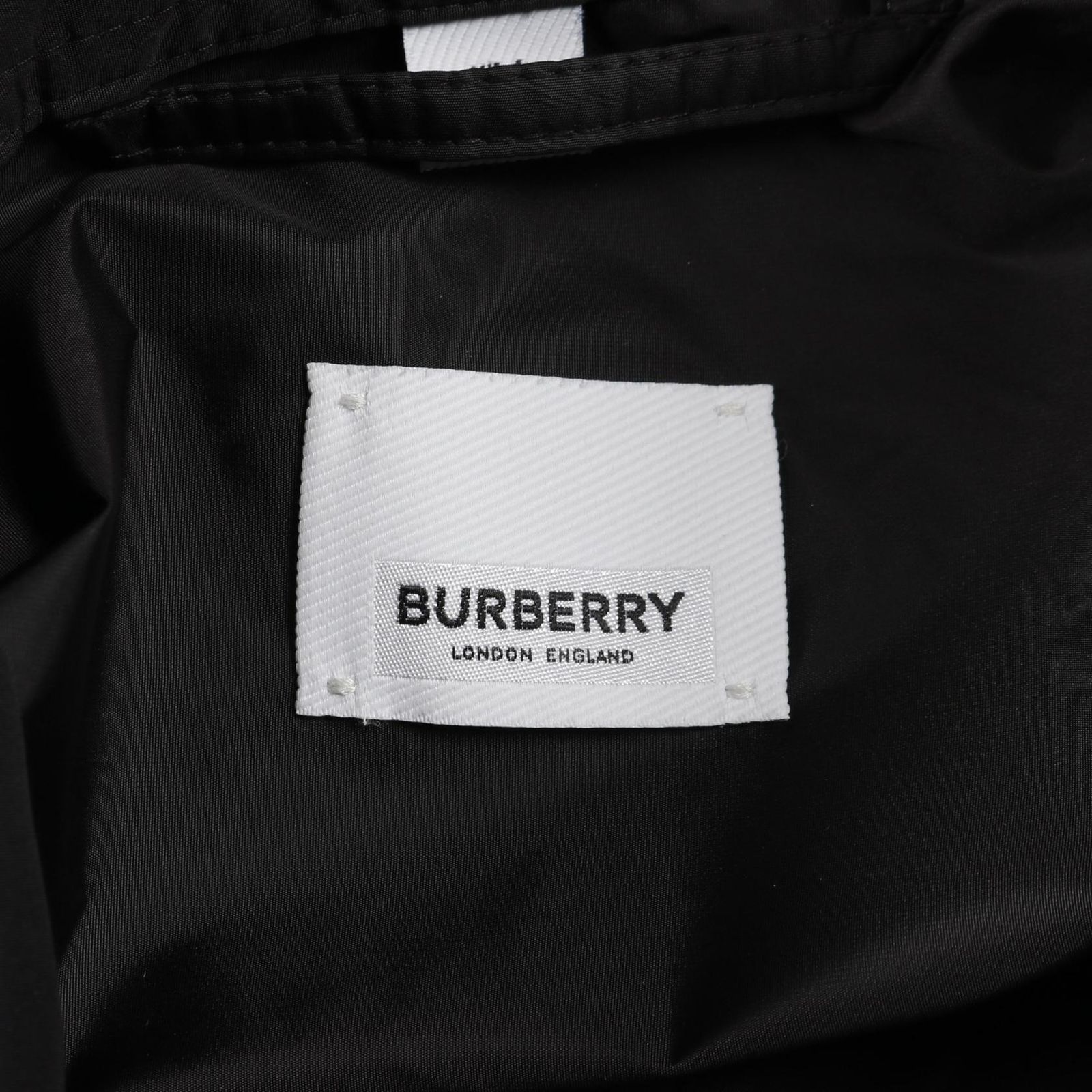 バーバリー BURBERRY