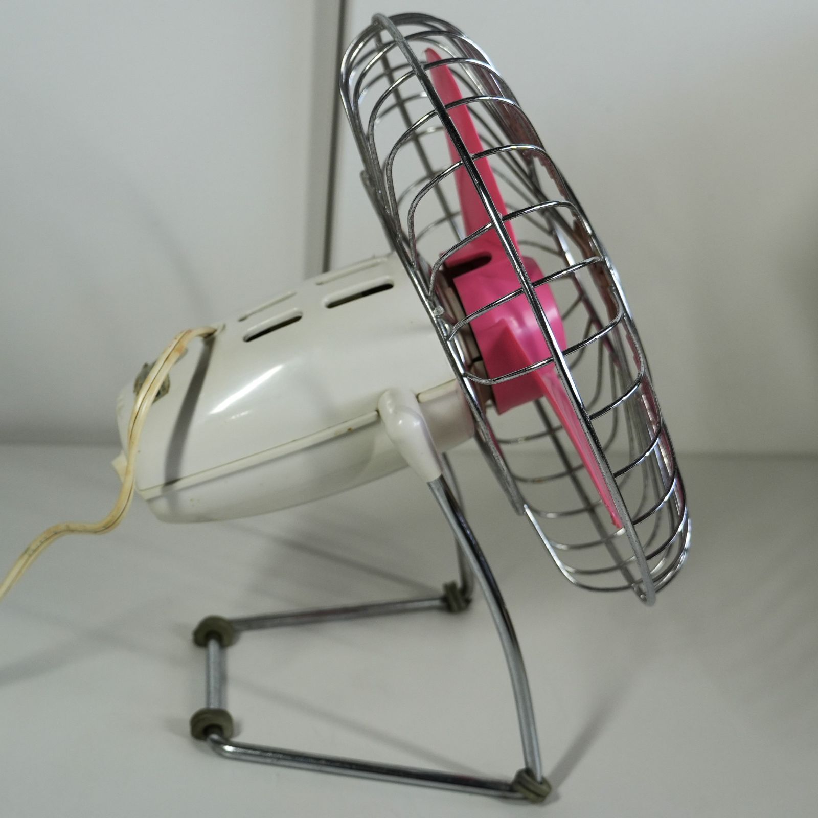 IM] 動作品 希少 ナショナル 卓上扇風機 F-20CH 3枚羽 ピンク タグ付き