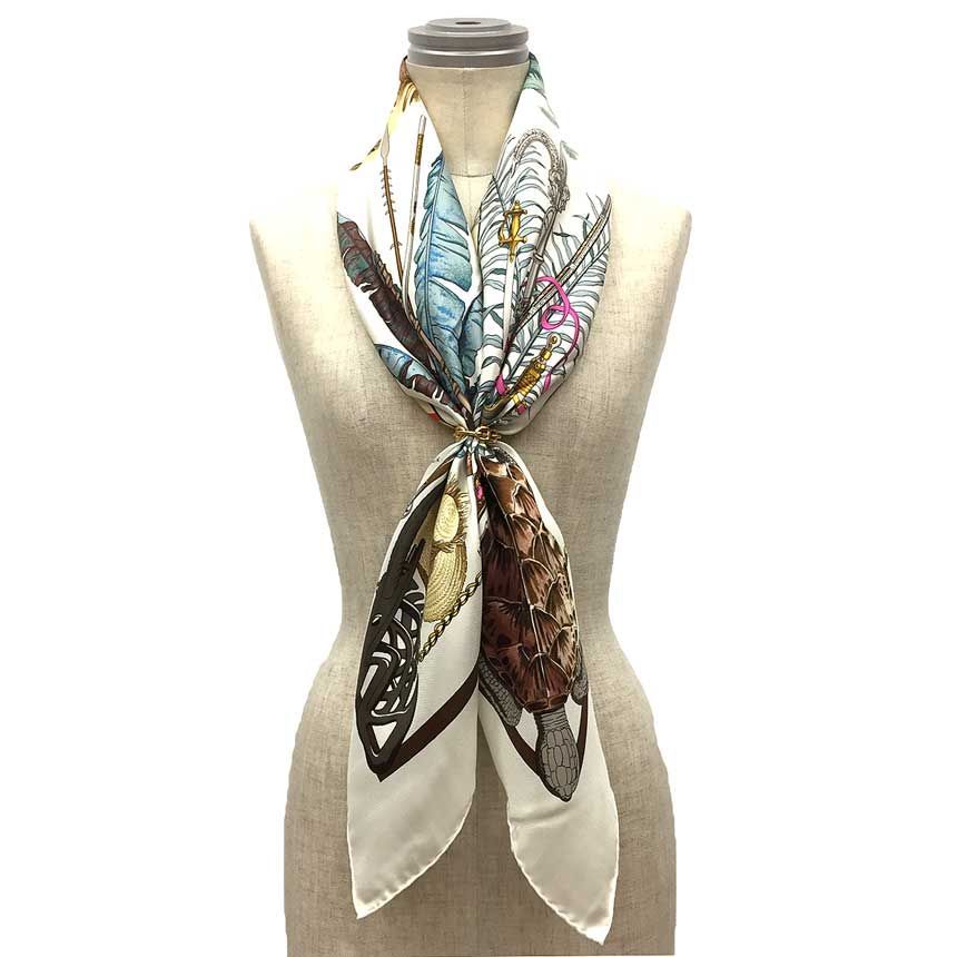  HERMES エルメス スカーフ カレ90 CHASSES エキゾチック狩猟 白 aq 11842 バンダナ スカーフ 小物