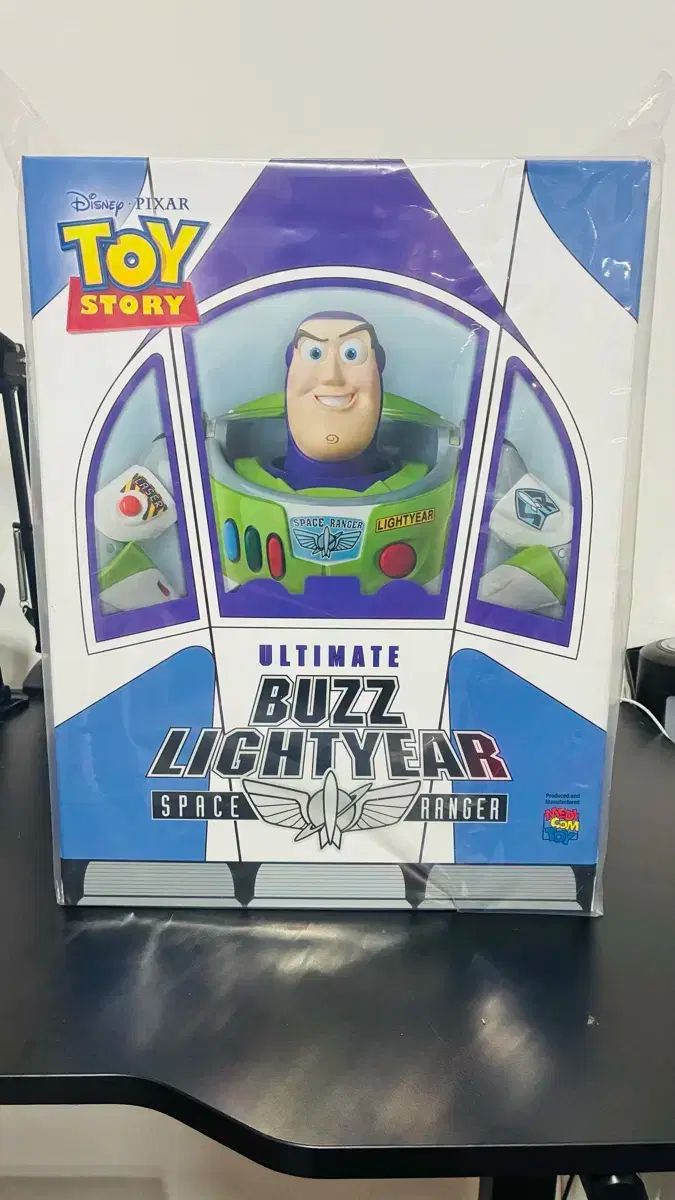 メディコムトイ SAMSUNG GALAXY BUDS ライト