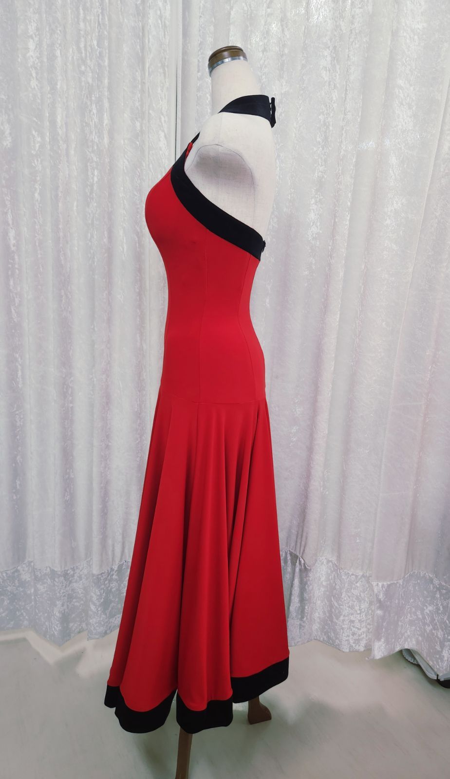 パーティードレス