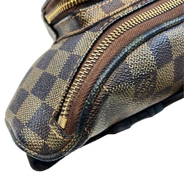 ウエストポーチ