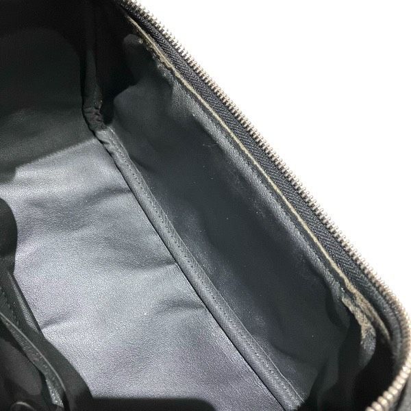 Vuitton ダミエグラフィット