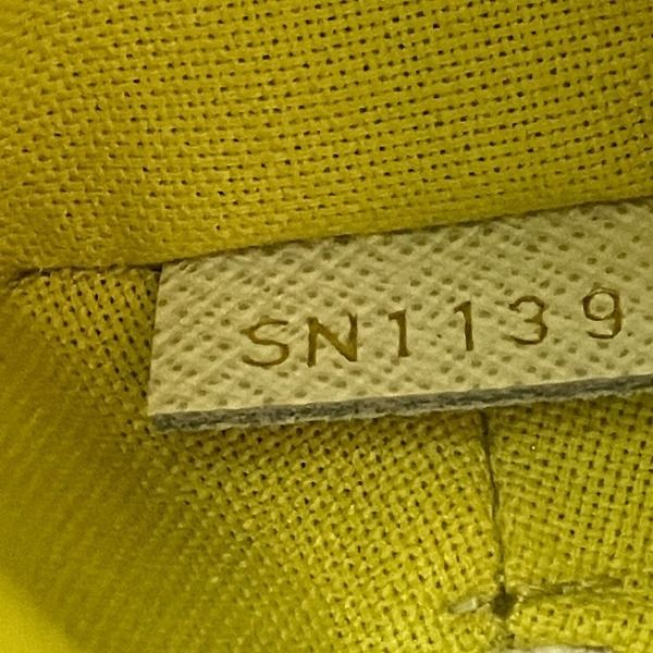 Vuitton モノグラム