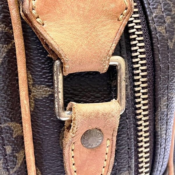 Vuitton モノグラム