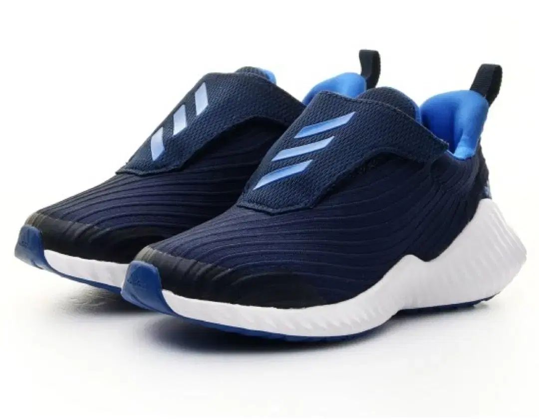 【人気，2026】 アディダス ポルタRUN 170 未使用 その他