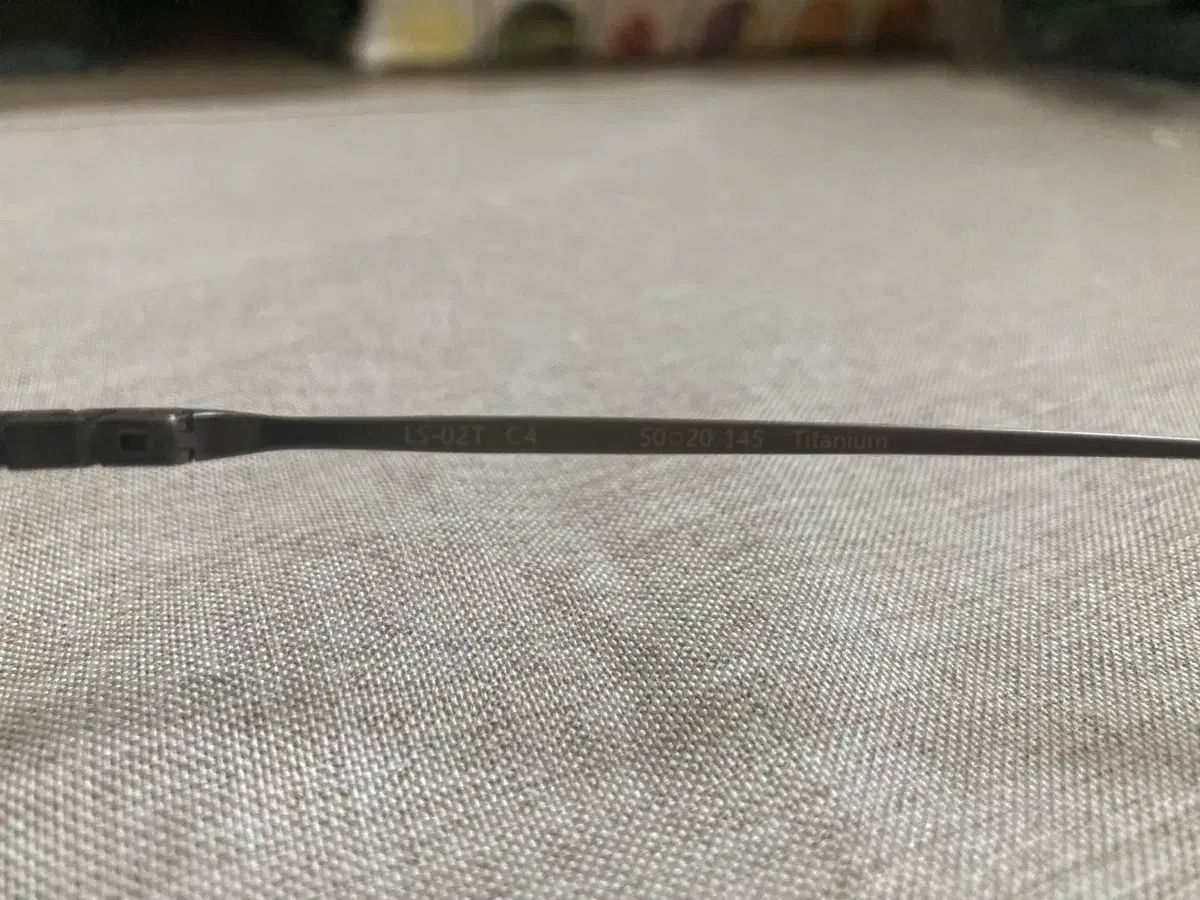 シルバー チタン