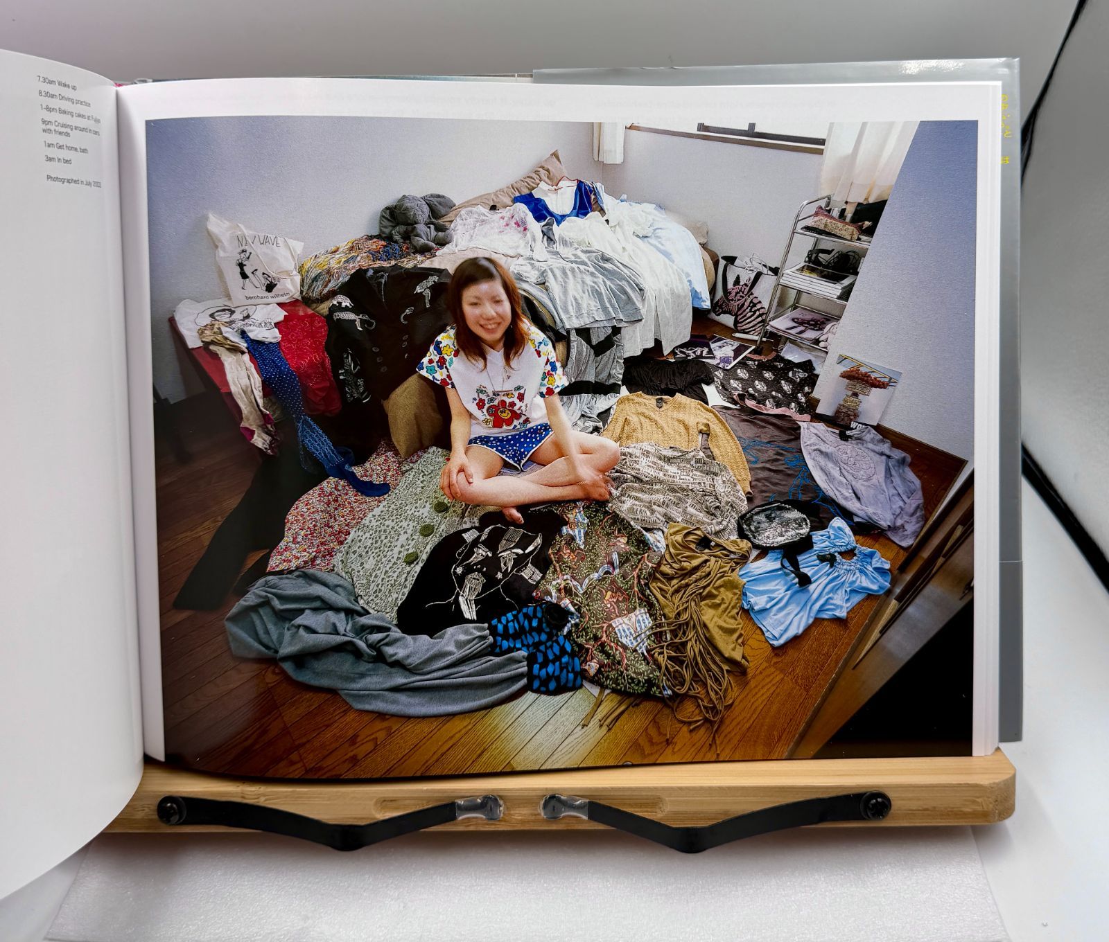 サイン入り】新品 HAPPY VICTIMS 着倒れ方丈記 by Kyoichi Tsuzuki