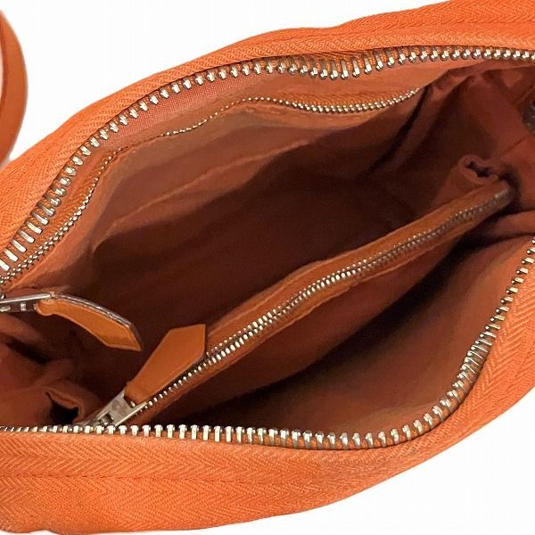 ショルダーバッグ