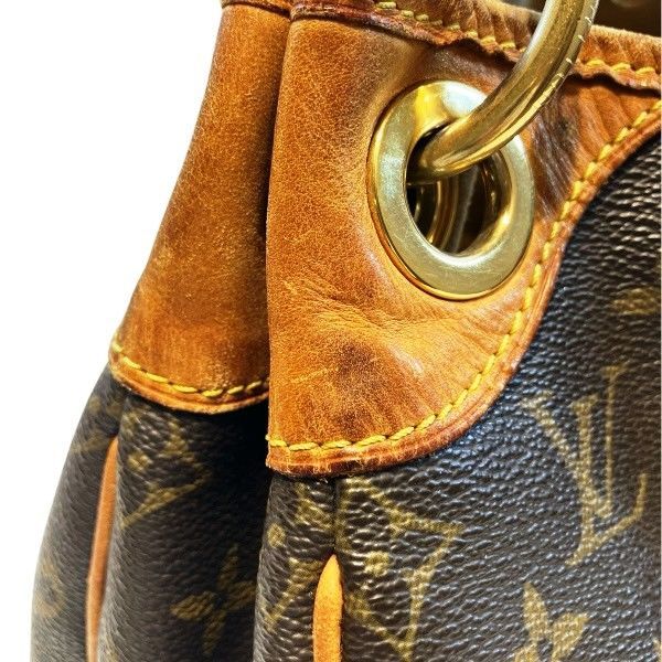 ショルダーバッグ