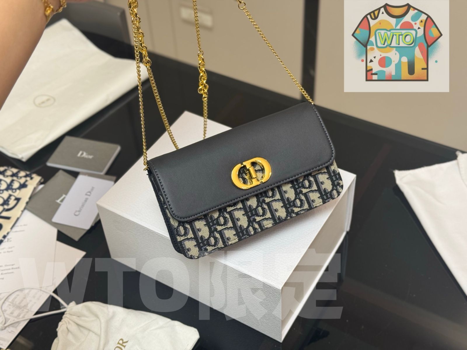 今日 Dior Montaigne Chain ディオー モンターニュ チェーン 19×11cm