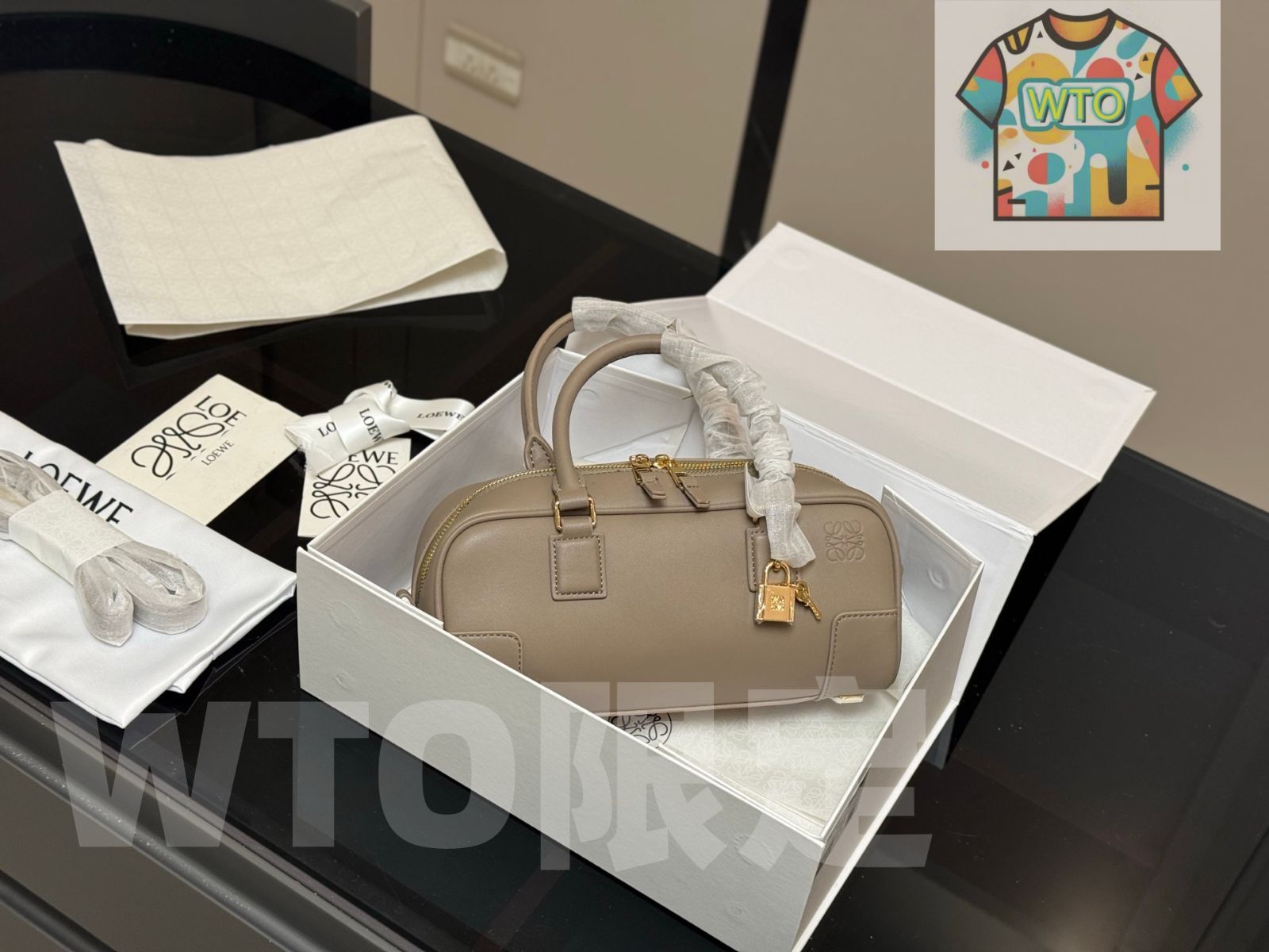 Loewe ボウリングバッグ