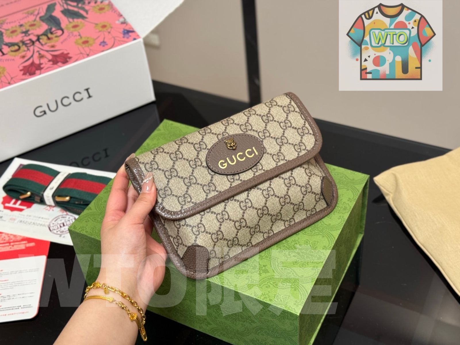 今日 Gucci Tiger Head Waist Bag グッチ タイガーヘッド ウエストバッグ 24×16cm 22×15cm