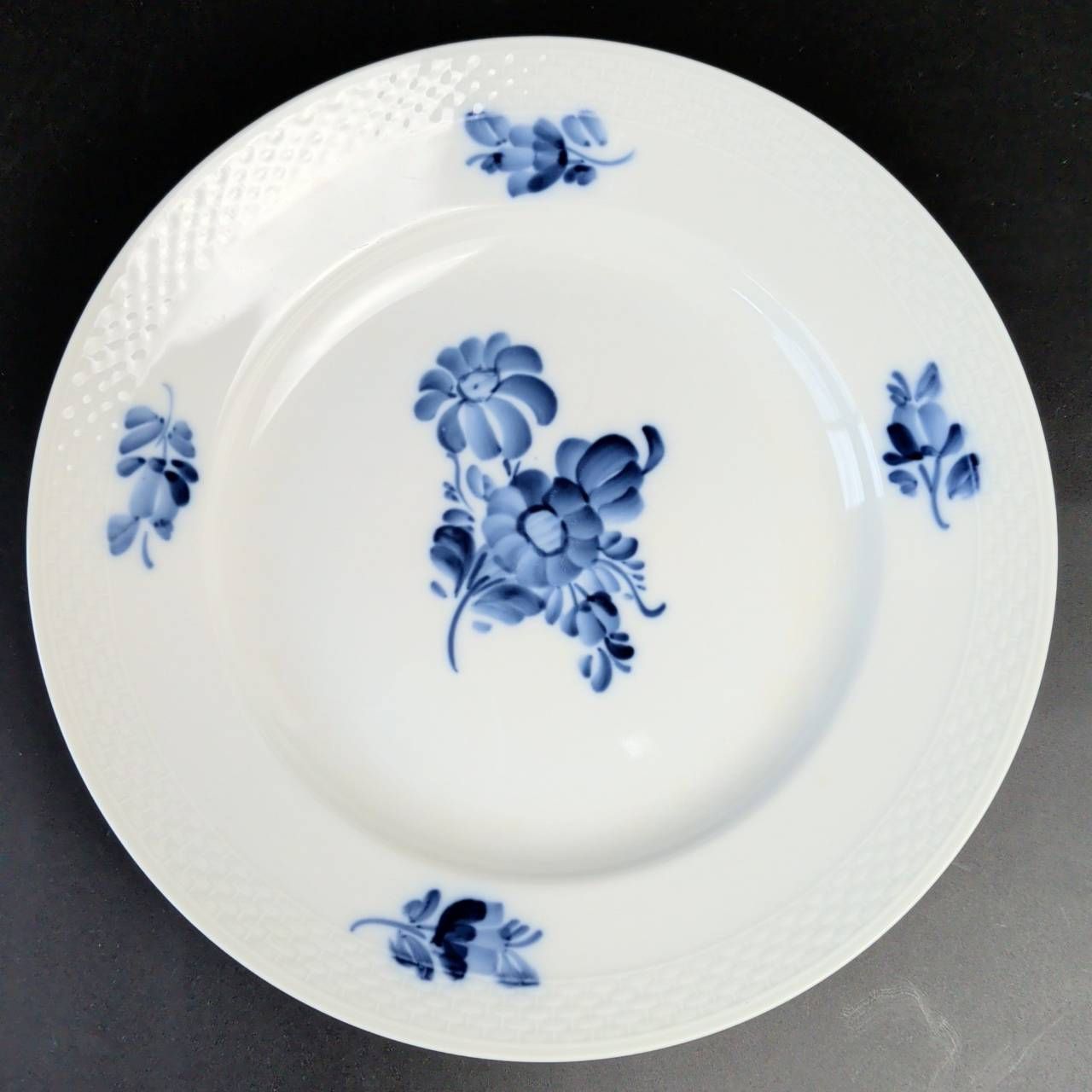 ロイヤルコペンハーゲン ブルーフラワー プレート やや傷や汚れあり WWW_OPDRERGINERDOGAN_COM