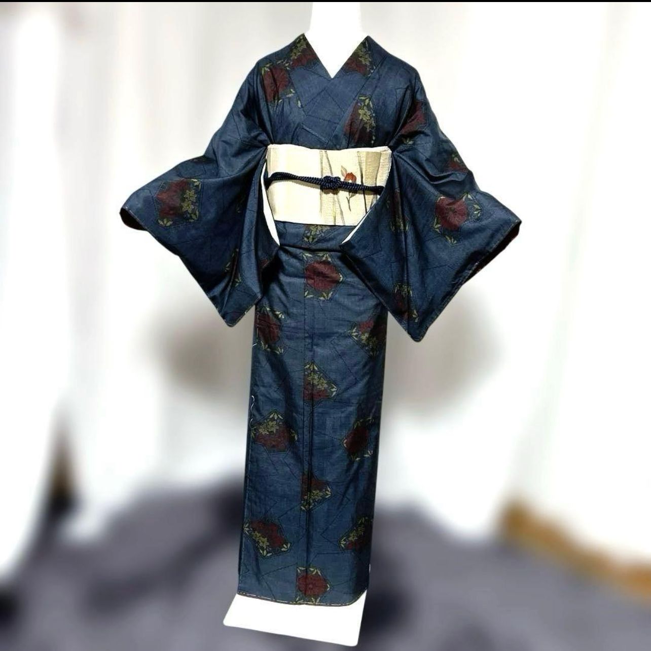 正絹 証紙付き 本場大島紬 小紋 フルセット 紬名古屋帯 Silk Oshima Tsumugi Komon Full Set with Nagoya Obi