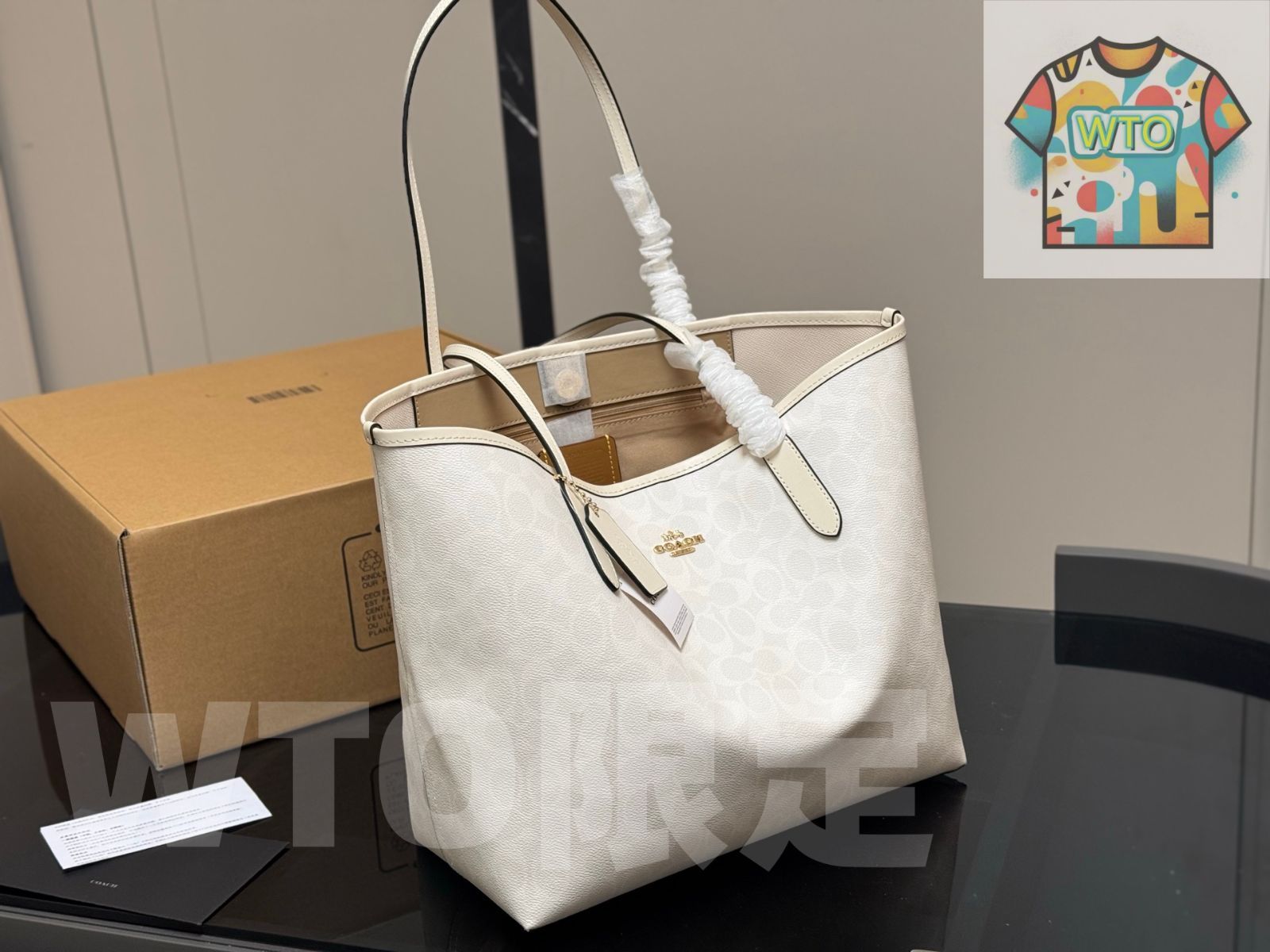 今日 Coach City Snap-Closure Single-Side Tote Bag コーチ シティ スナップクロージャー シングルサイド トートバッグ