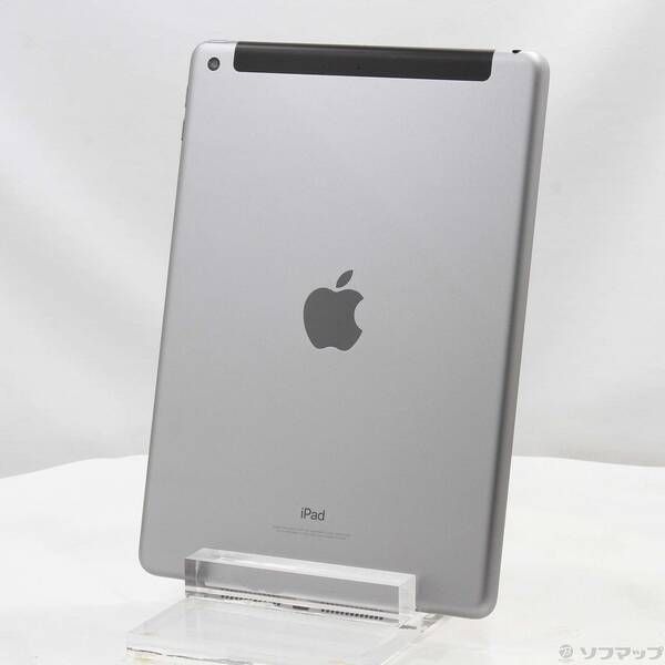 〔 品〕 iPad 第6世代 32GB スペースグレイ MR6N2J A docomoロック解除SIMフリー 198