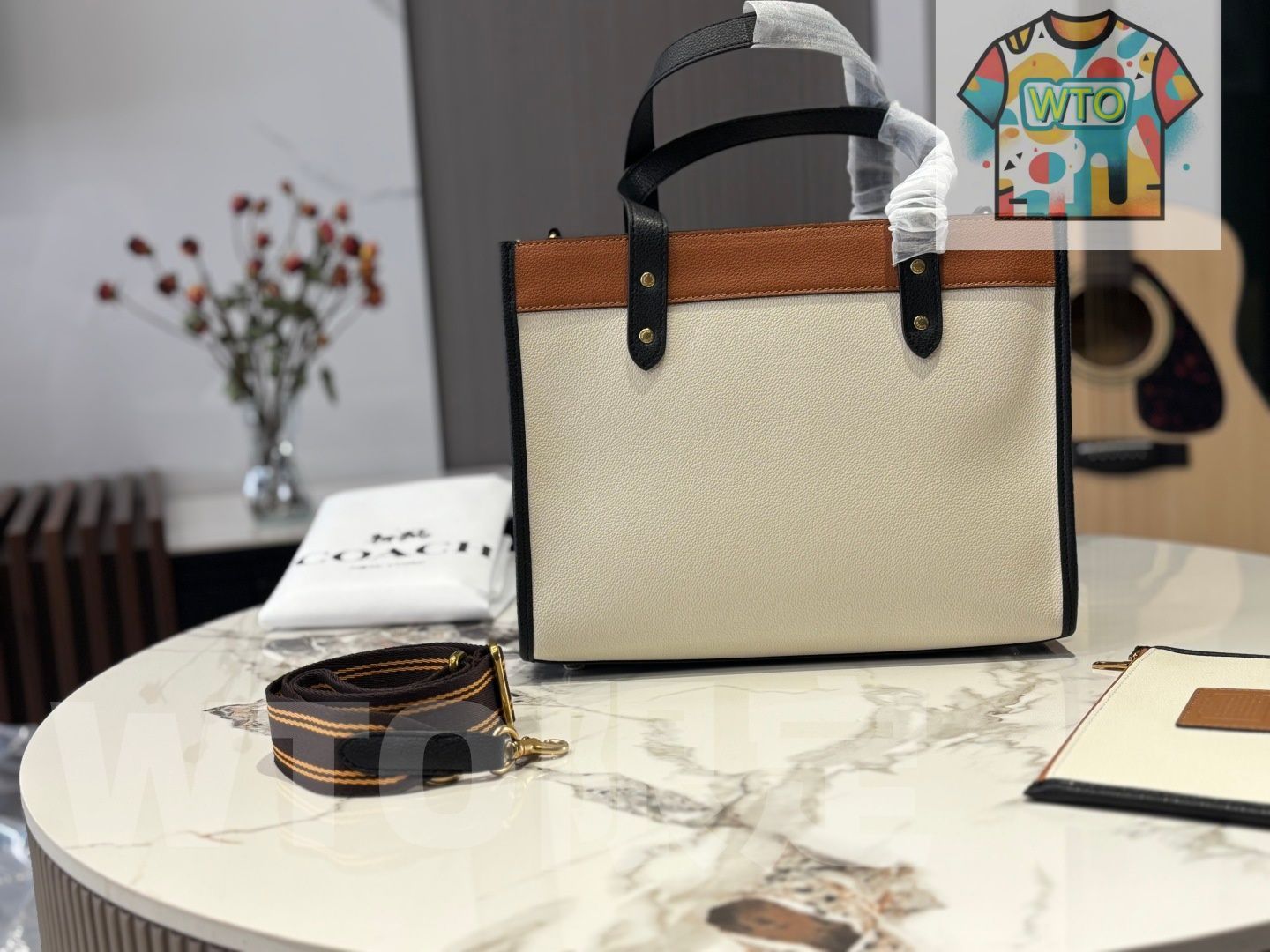 今日 Coach SS22 Field 30cm Tote Bag - コーチ SS22 フィールド 30cm トートバッグ オリジナルレザー -WTO輸入2