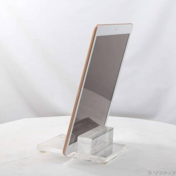 〔 品〕 iPad 第8世代 128 GB ゴールド MYLF 2 J A Wi-Fi 349