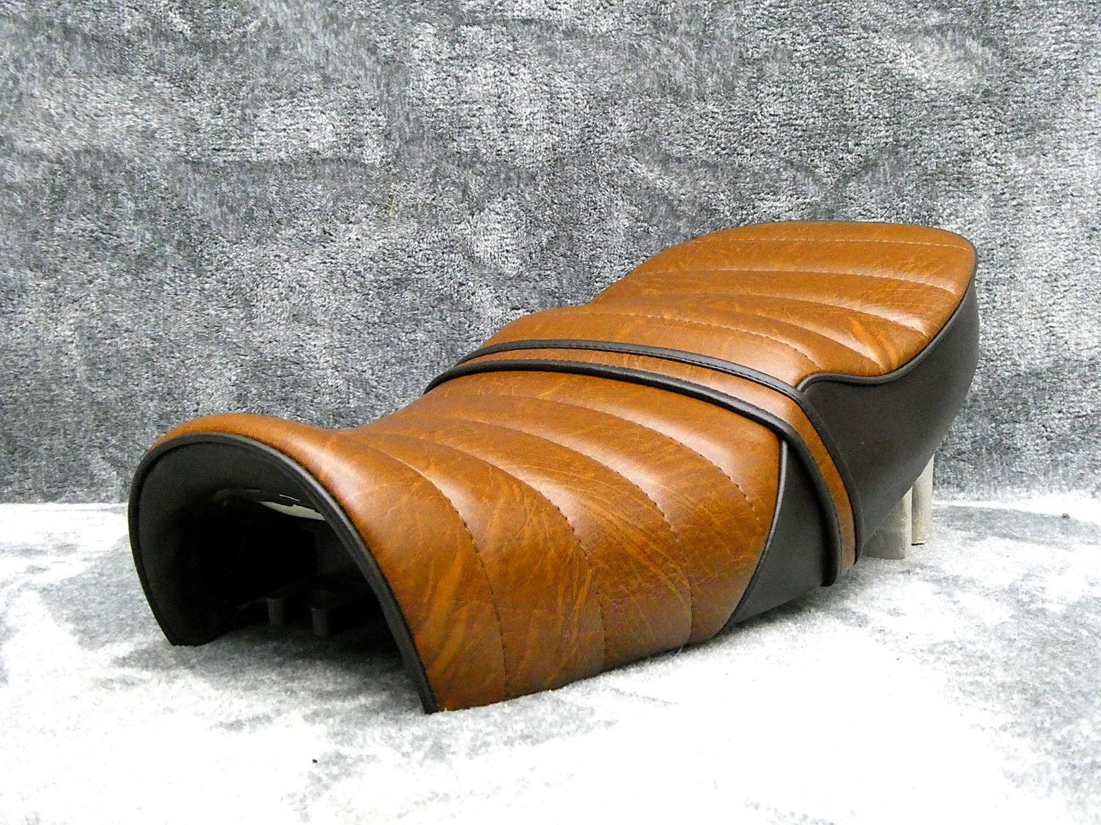 エイプ50 タックロール 茶色 あんこ抜き ホンダ☆エイプ50用あんこ